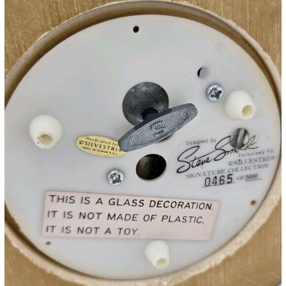 Silvestri Signiture Collection Waterglobe Snow Globe Music Box Santa Steve Smock - Picture 9 of 9